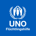 Logo UNO Flüchtlingshilfe Logo der UNO-Flüchtlingshilfe. Zwei Hände sind schützend über einen Menschen gehalten. Zusammen wird dies von Zweigen umgeben.